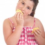 Az elhízás a kislányok korai serdülését idézheti elő